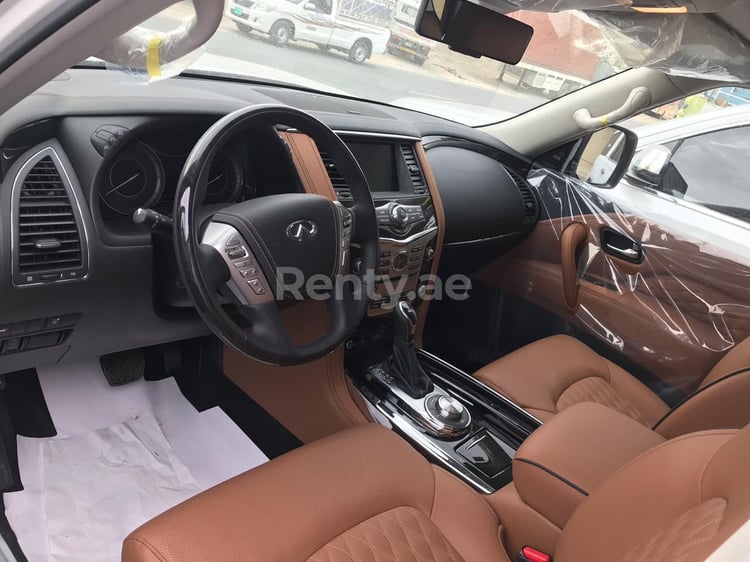 White Infiniti QX80 for rent in Abu-Dhabi 3