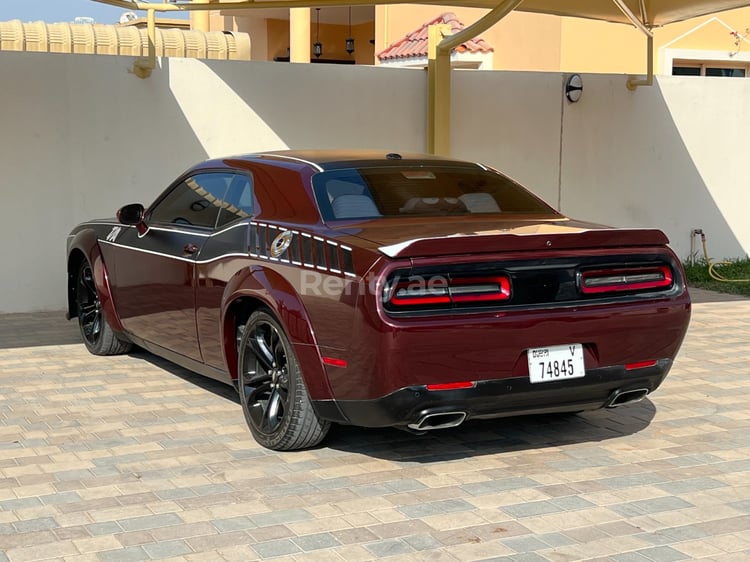 Bordeaux Dodge Challenger V8 RT Demon Widebody en location à Dubai 2