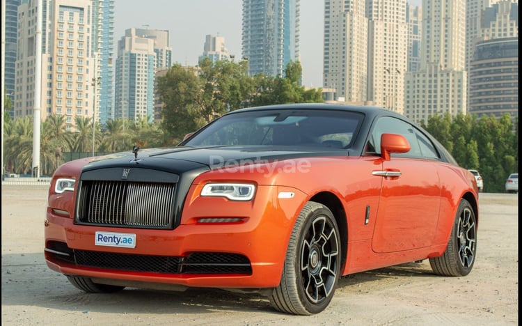 Orange Rolls Royce Wraith- Black Badge en location à Dubai