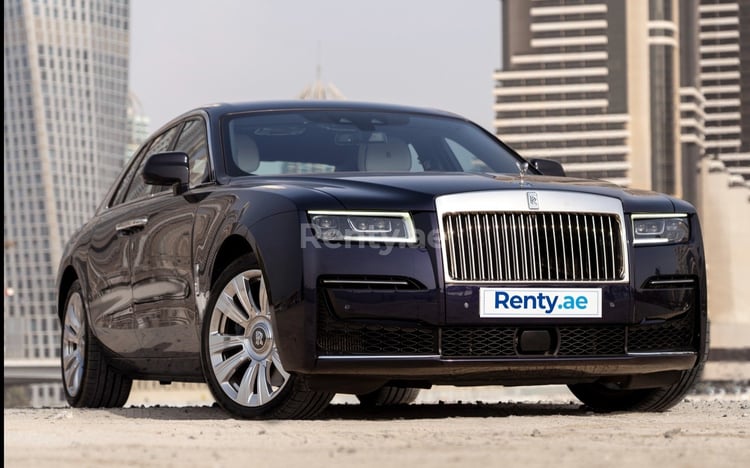 Purple Rolls Royce Ghost for rent in Dubai