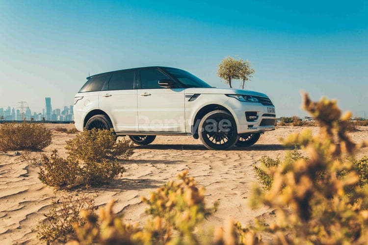 Weiß Range Rover Sport zur Miete in Abu-Dhabi 2