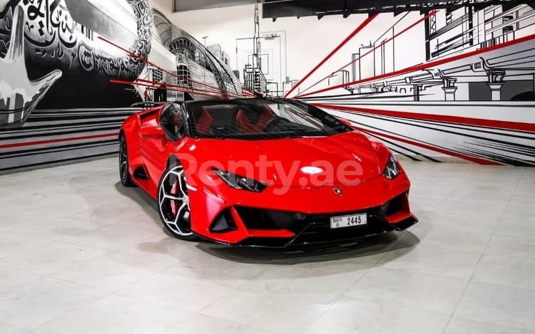 rojo Lamborghini Evo spyder en alquiler en Abu-Dhabi