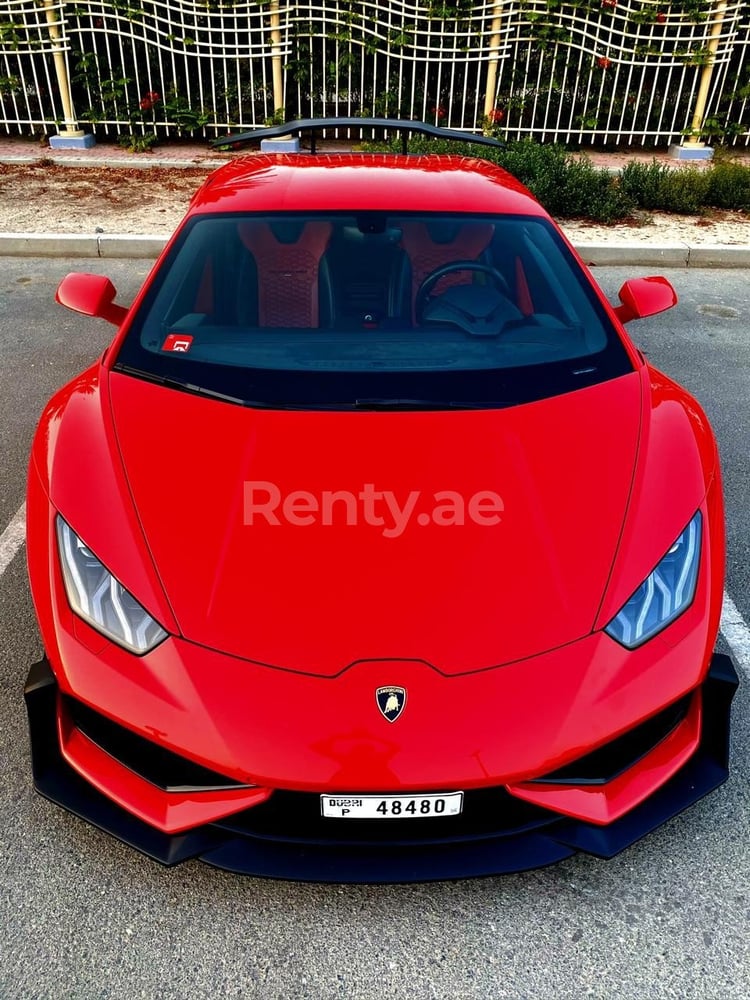 أحمر Lamborghini Huracan للإيجار في دبي 3