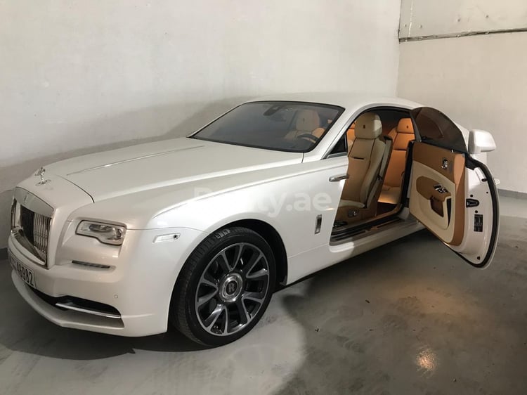 White Rolls Royce Wraith for rent in Abu-Dhabi 3