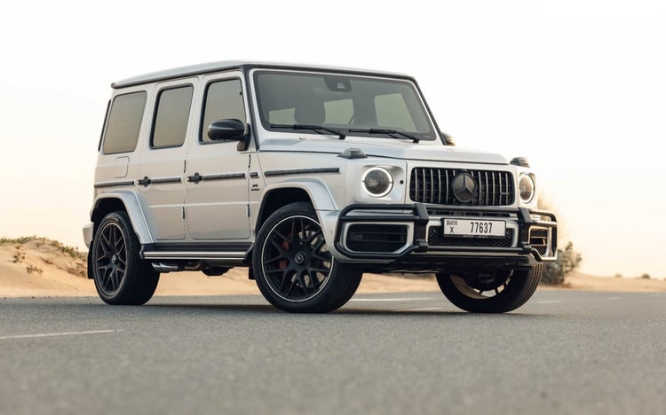 Argent Mercedes G63 AMG en location à Abu-Dhabi