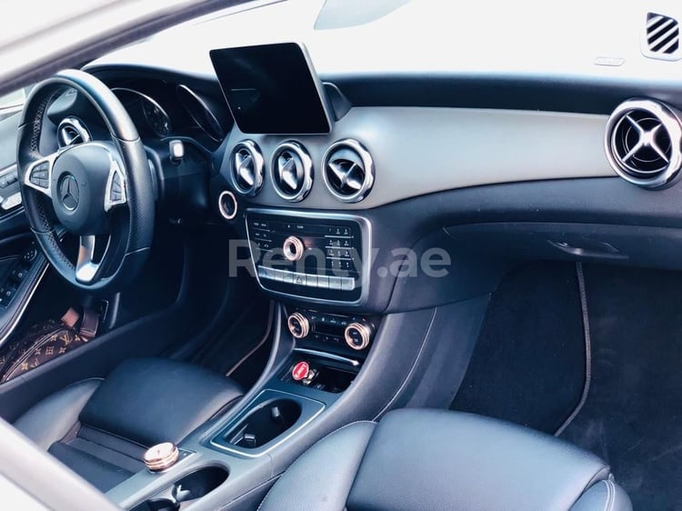 Silver Mercedes GLA for rent in Abu-Dhabi 5