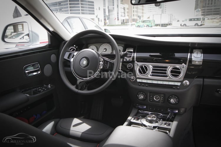 Silver Grey Rolls Royce Ghost for rent in Abu-Dhabi 4