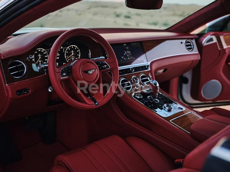 Bianca Bentley Continental GT in affitto a Sharjah 1