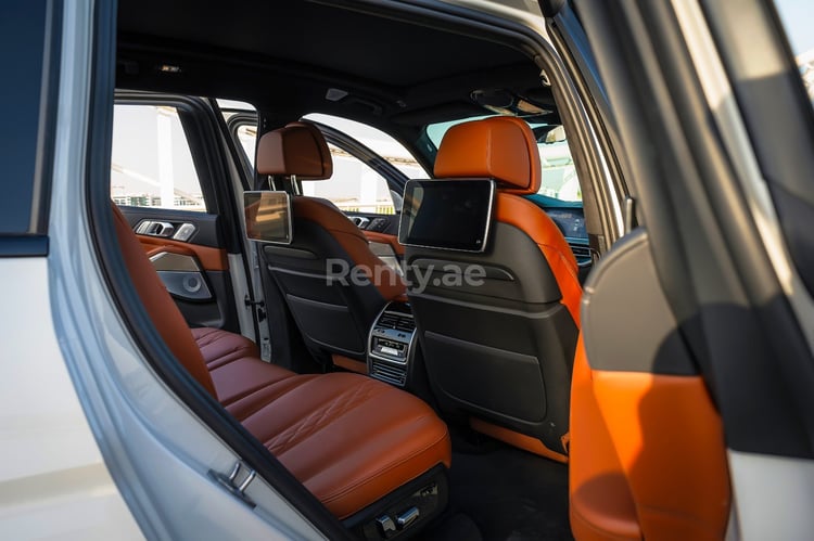 White BMW X7 M50i for rent in Abu-Dhabi 5