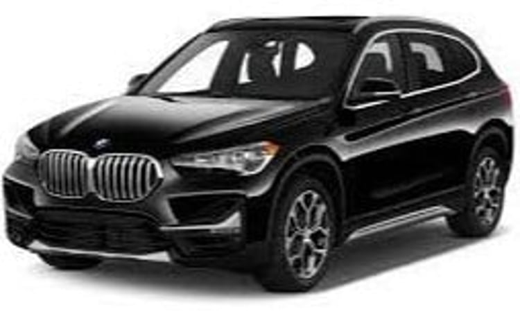 أسود BMW X1 للإيجار في الشارقة