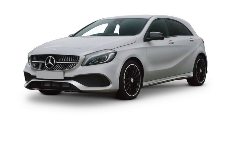 أبيض Mercedes A Class للإيجار في دبي