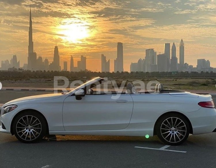 White Mercedes C300 Class for rent in Abu-Dhabi 0