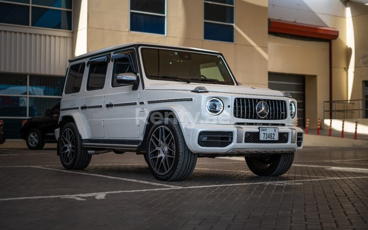 White Mercedes G63 class for rent in Abu-Dhabi 4