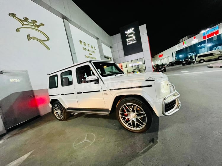 White Mercedes G class for rent in Abu-Dhabi 5