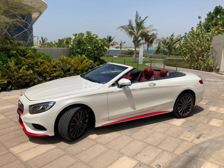 White Mercedes S Class cabrio for rent in Abu-Dhabi 2