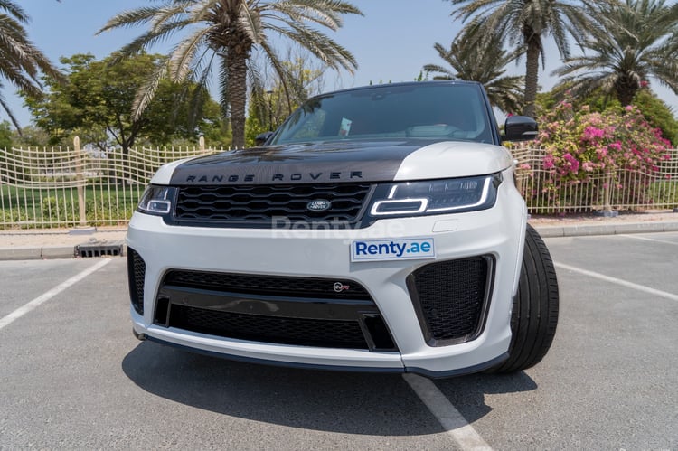 White Range Rover Sport SVR for rent in Abu-Dhabi 5