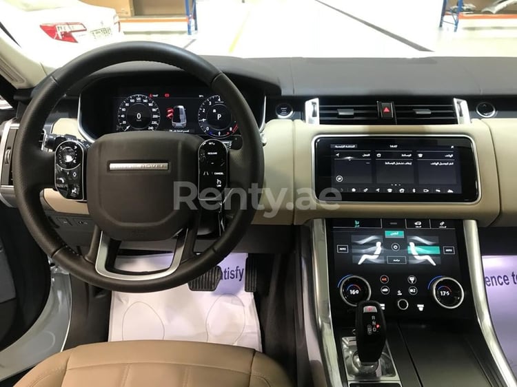 White Range Rover Sport for rent in Dubai 9