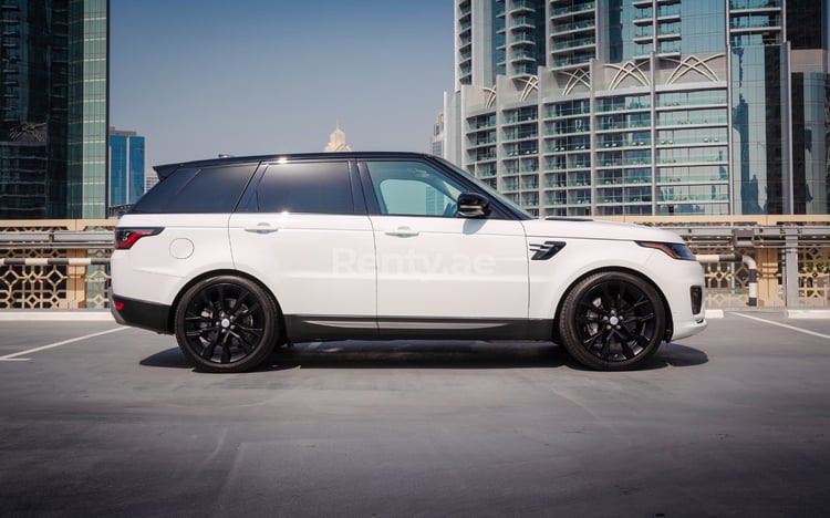 White Range Rover Sport for rent in Dubai 1