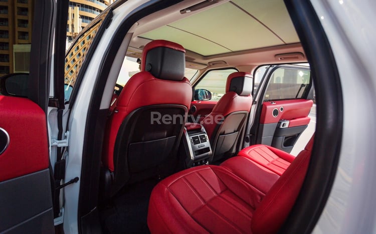 White Range Rover Sport for rent in Dubai 5