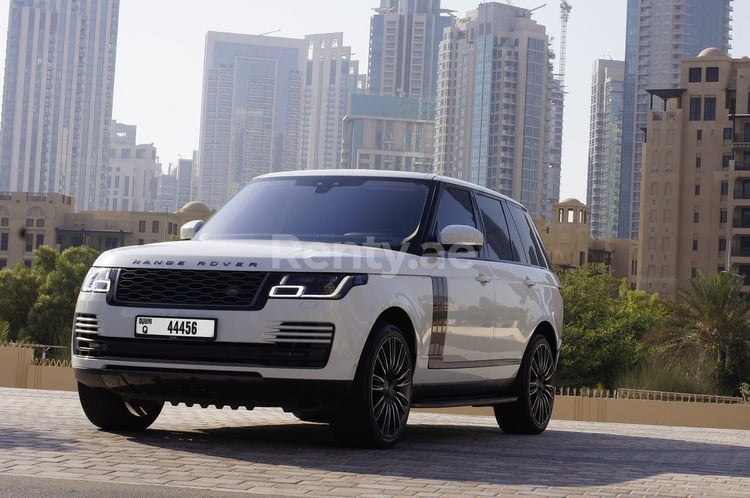 White Range Rover Vogue for rent in Abu-Dhabi 0