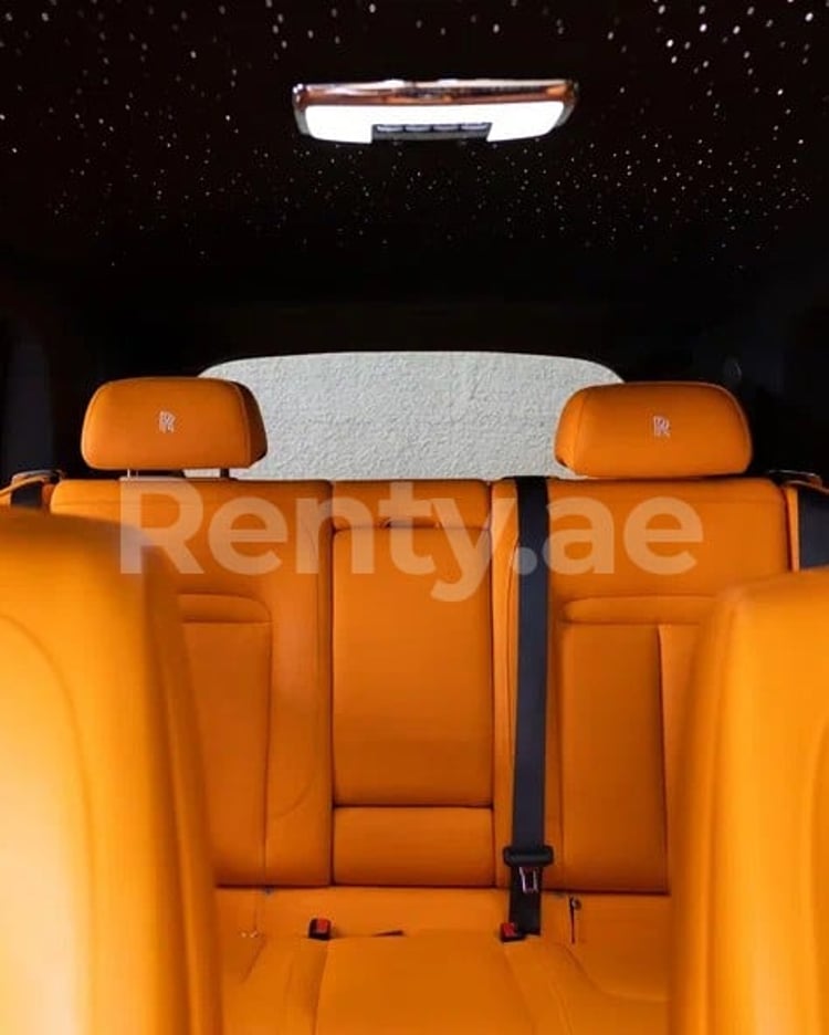 White Rolls Royce Cullinan for rent in Dubai 13