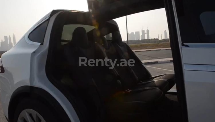 White Tesla Model X for rent in Abu-Dhabi 2