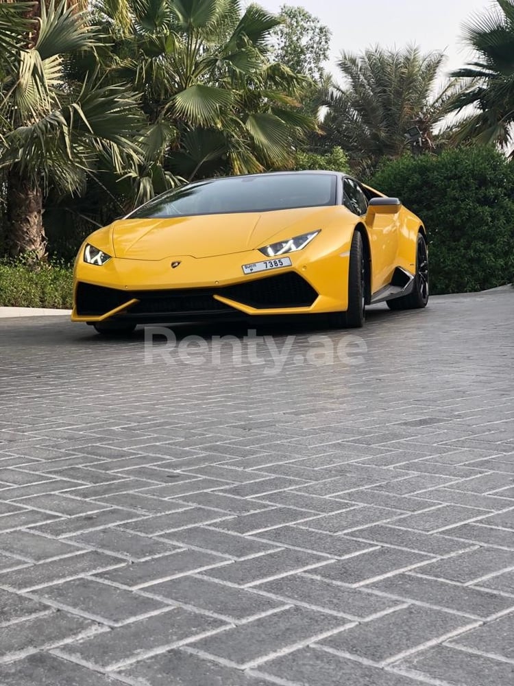 Желтый Lamborghini Huracan в аренду в Дубай 7