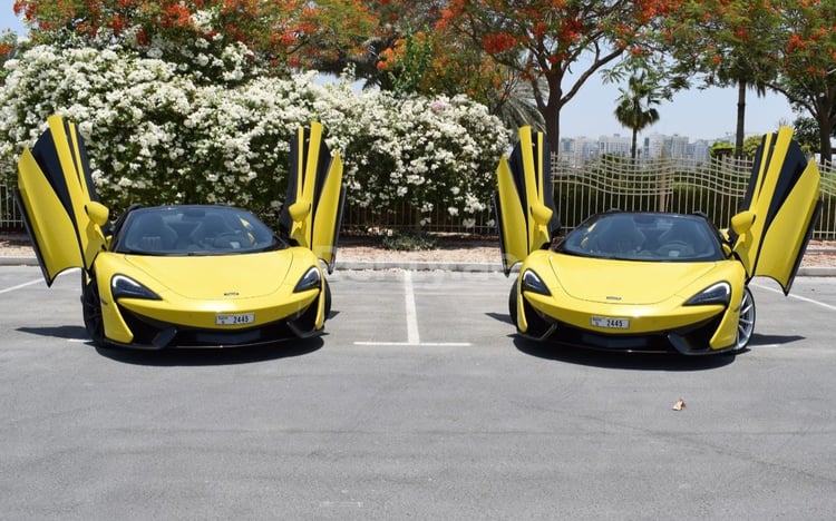 الأصفر McLaren 570S Spider للإيجار في أبو ظبي