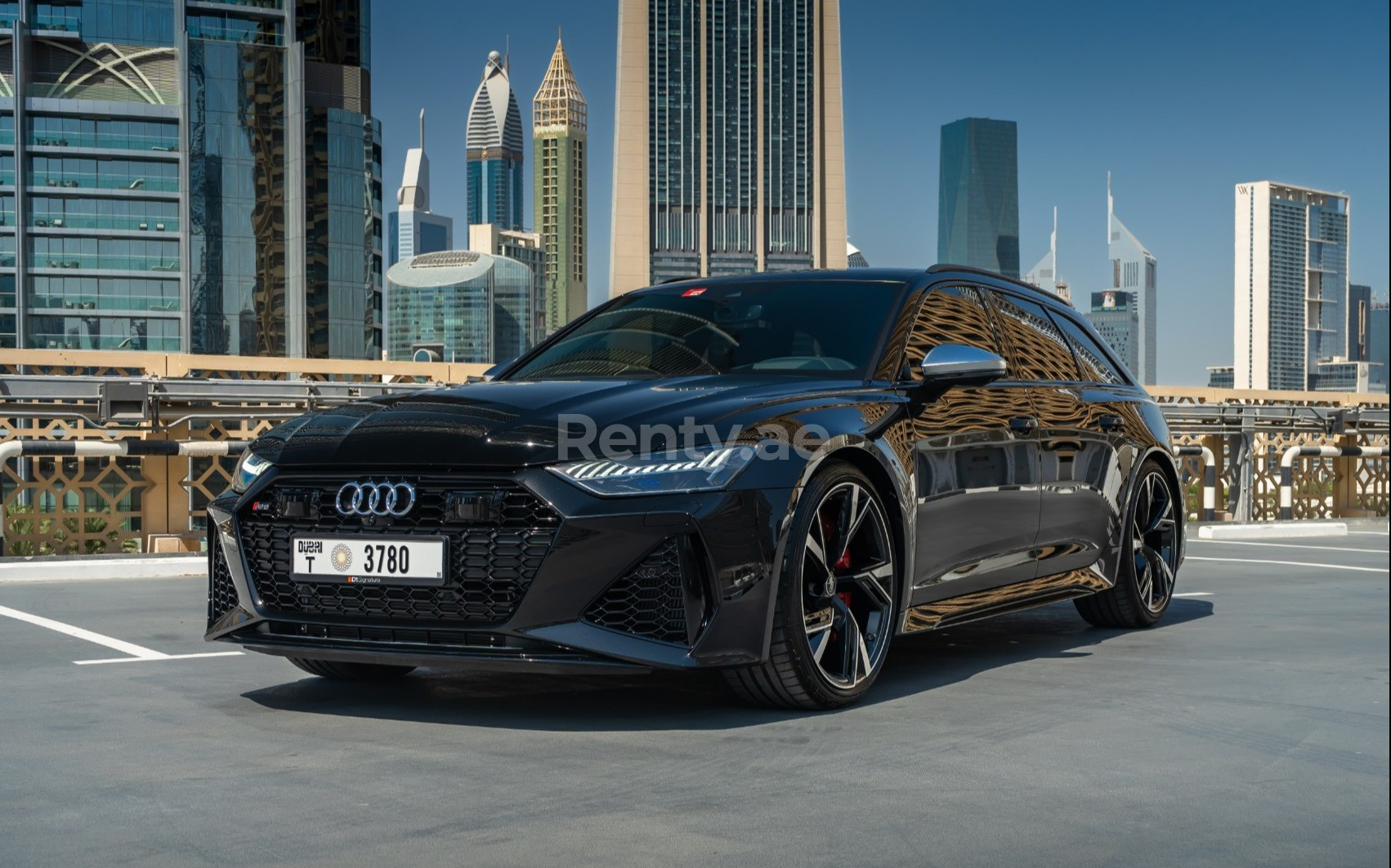 Black Audi RS6 for rent in Abu-Dhabi