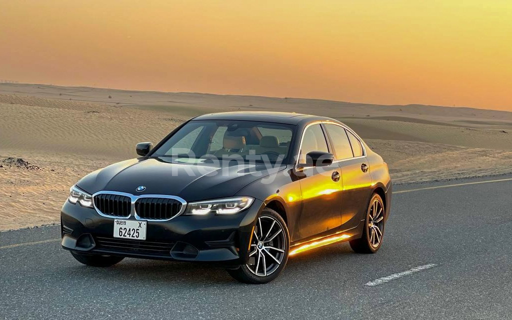 Schwarz BMW 3 Series zur Miete in Abu-Dhabi