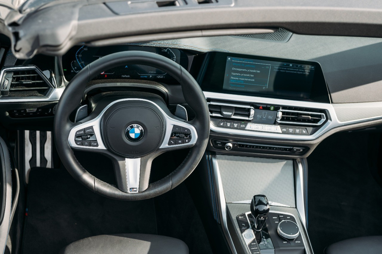 Black BMW 430i cabrio for rent in Abu-Dhabi 3