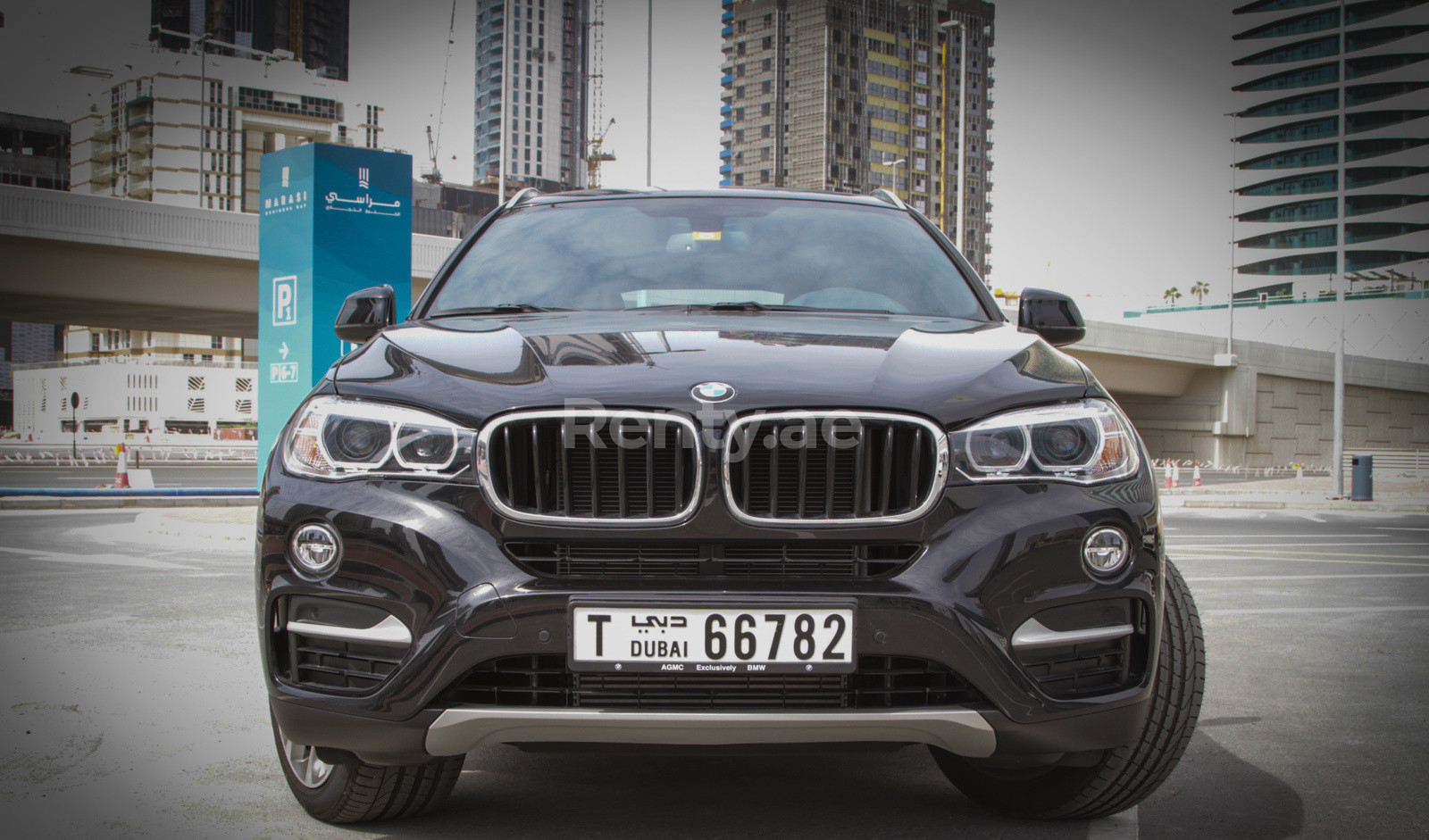 Schwarz BMW X6 zur Miete in Abu-Dhabi