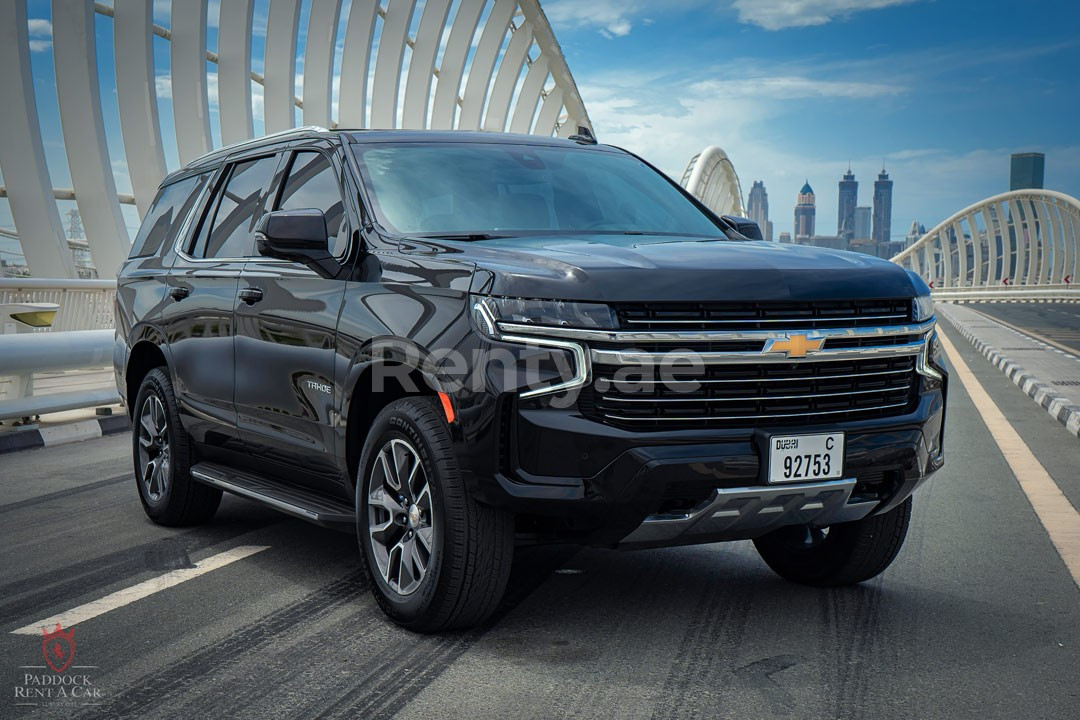 أسود Chevrolet Tahoe للإيجار في أبو ظبي 2