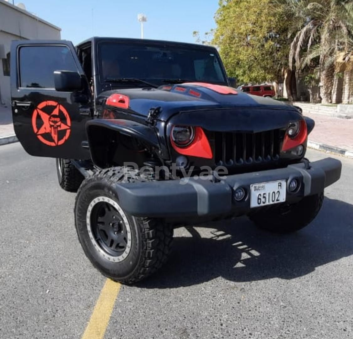 在迪拜租赁黑色 Jeep Wrangler 1