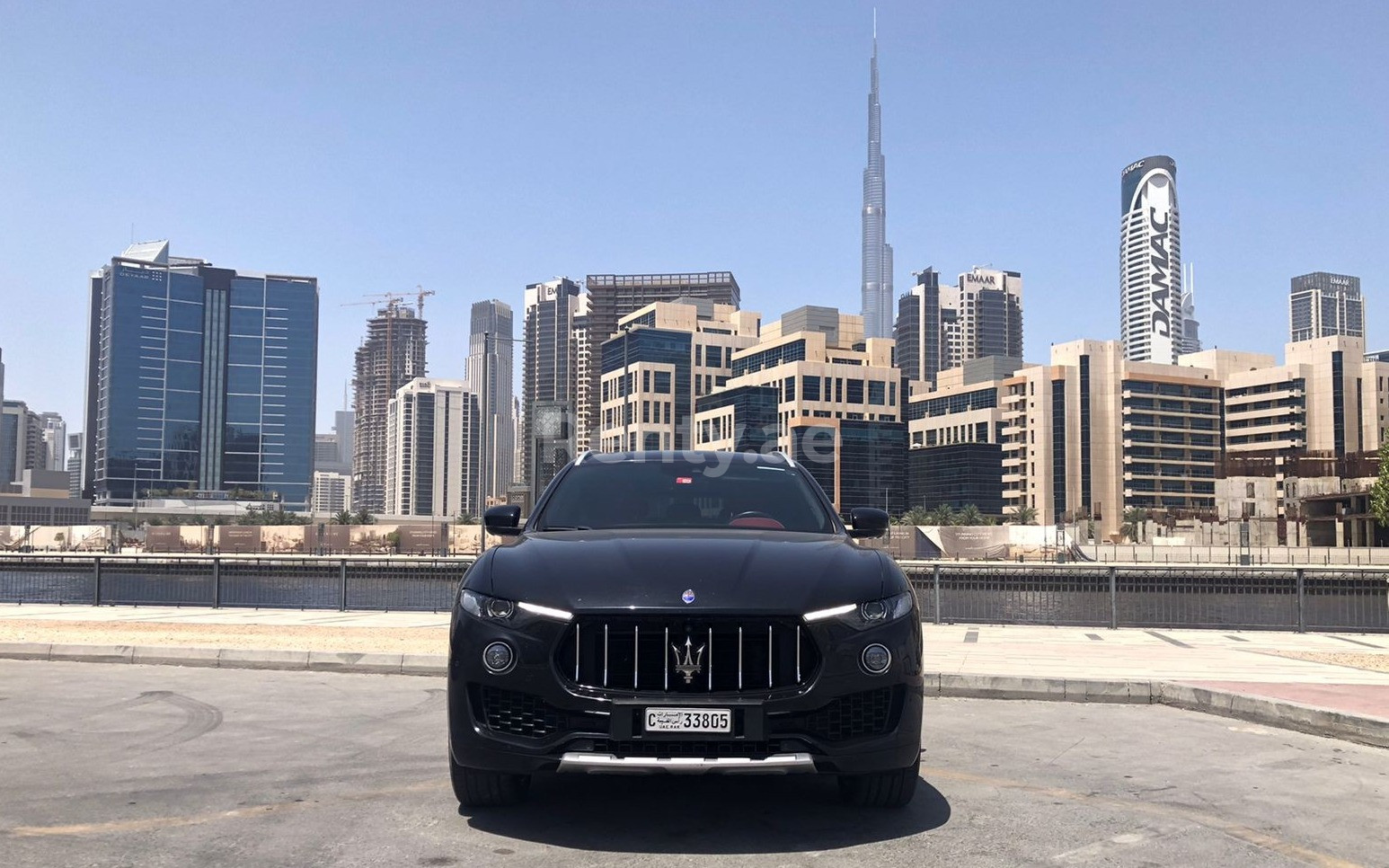 Schwarz Maserati Levante zur Miete in Dubai