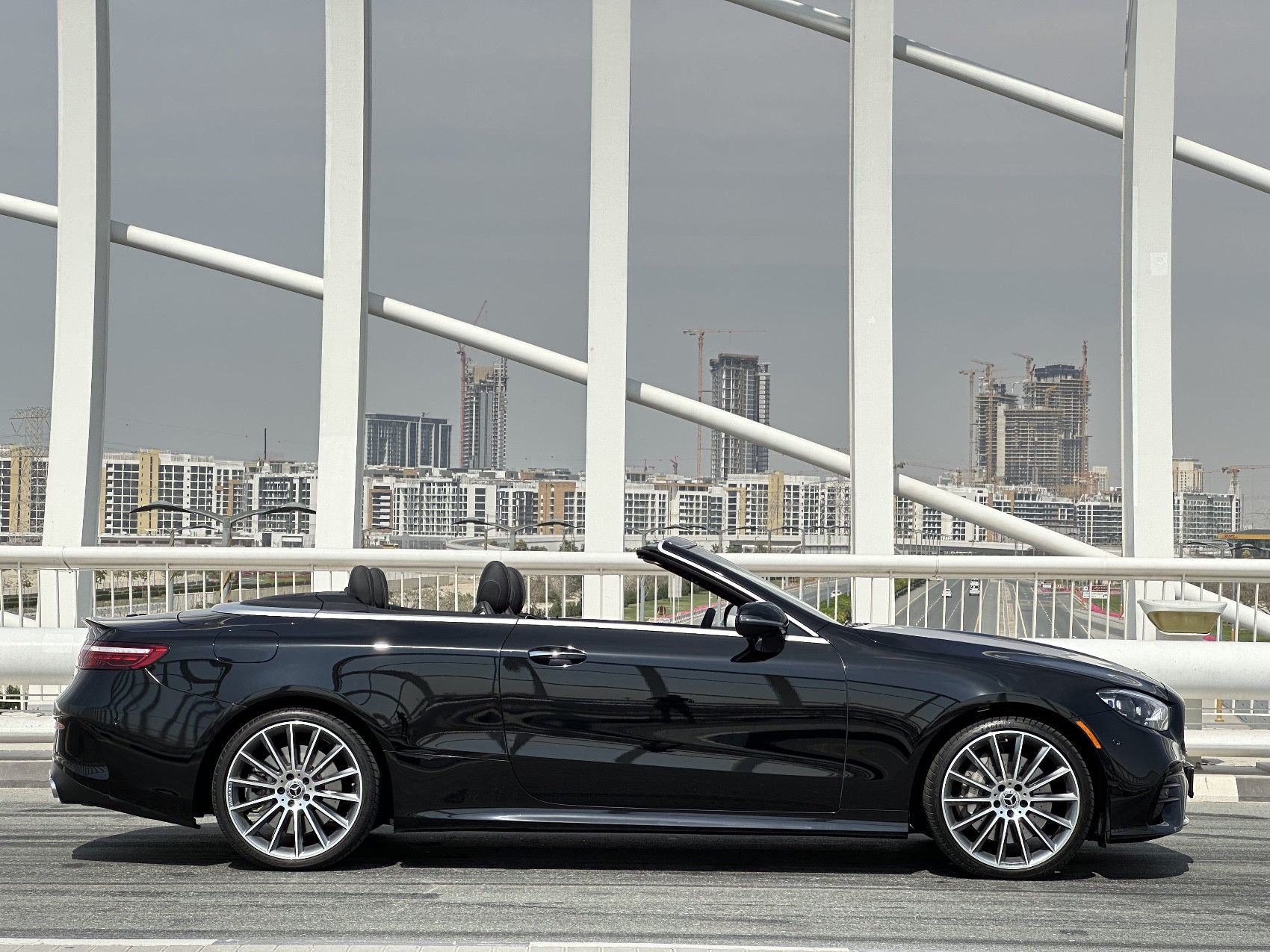 Black Mercedes AMG E450 convertible for rent in Abu-Dhabi 2