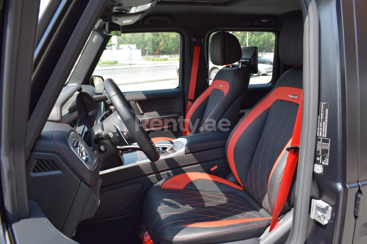 أسود Mercedes G 63 AMG Edition One للإيجار في أبو ظبي 0