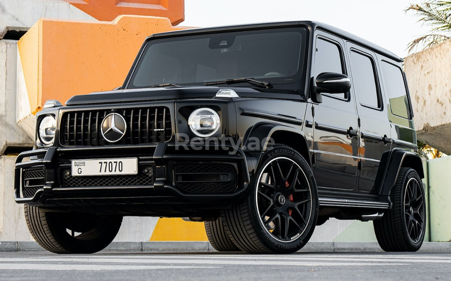 Negro Mercedes G63 AMG en alquiler en Abu-Dhabi