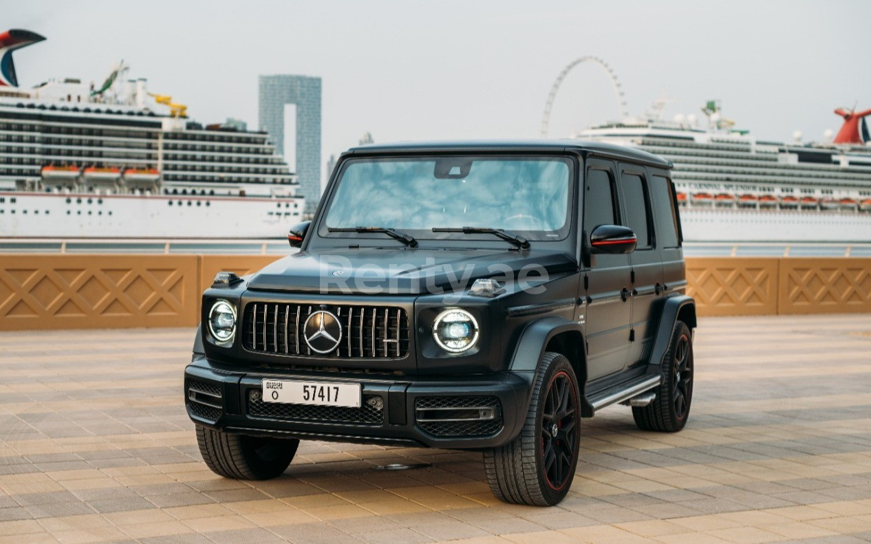 Black Mercedes G class for rent in Dubai