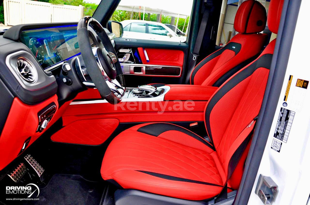 Black Mercedes G63 for rent in Dubai 3