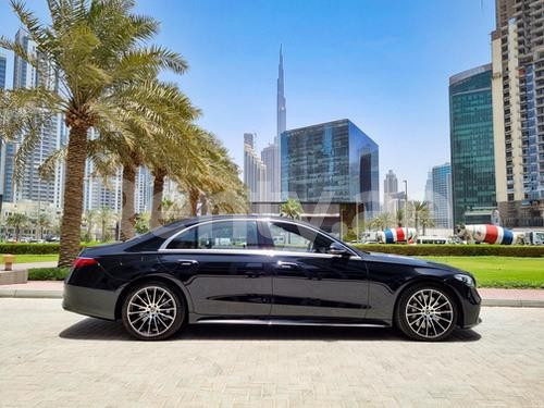 Black Mercedes S500 for rent in Sharjah 5