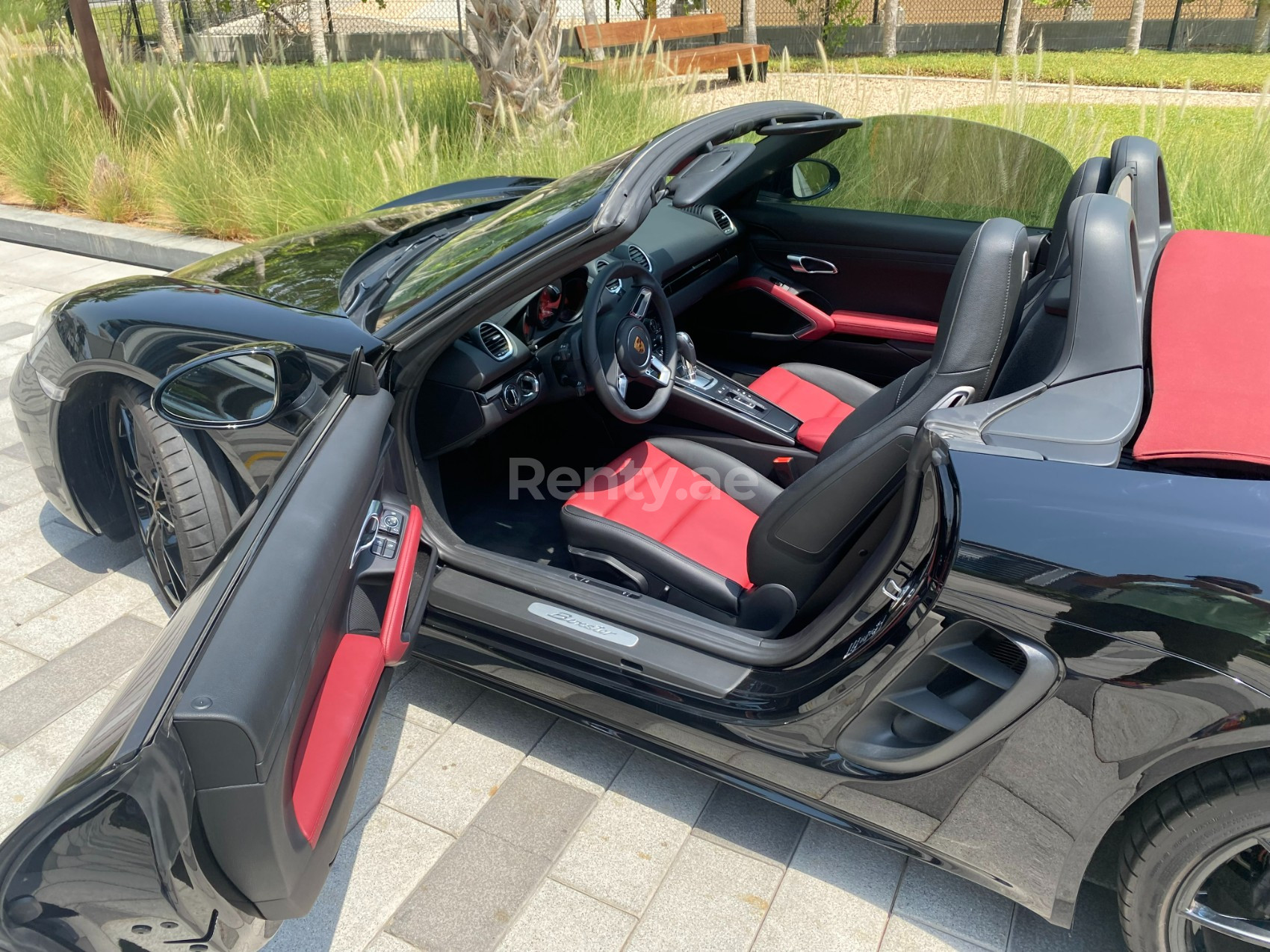 Black Porsche Boxster 718 for rent in Abu-Dhabi 4