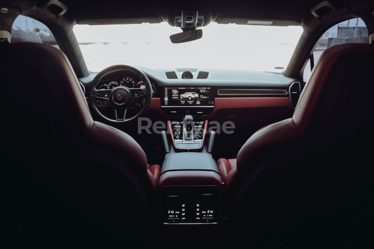 Black Porsche Cayenne for rent in Dubai 4