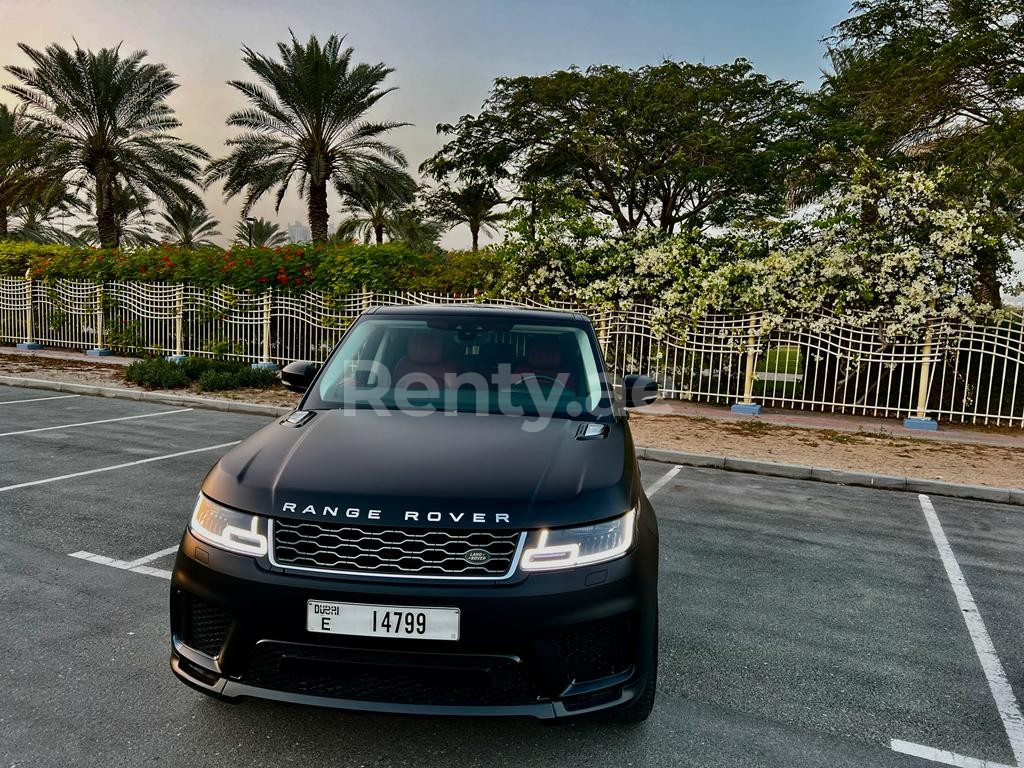 Black Range Rover Sport Dynamic for rent in Abu-Dhabi 1