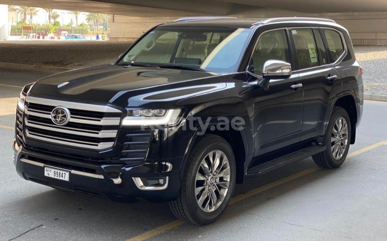 Schwarz Toyota Land Cruiser zur Miete in Dubai