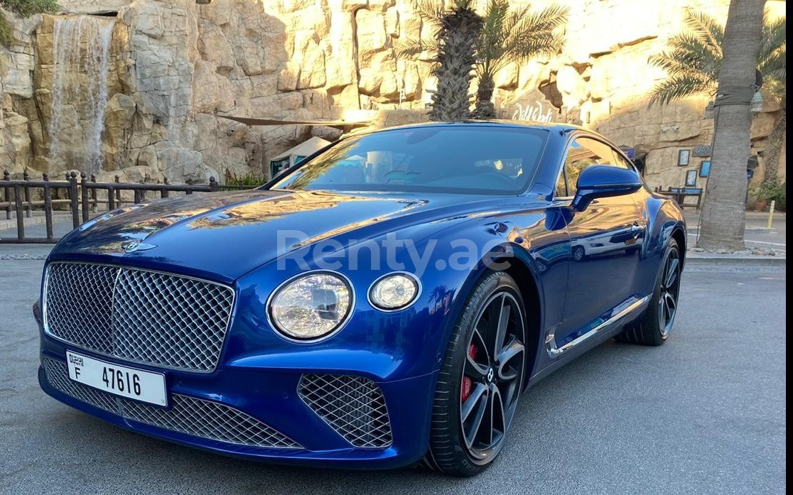 Blau Bentley Continental GT zur Miete in Sharjah