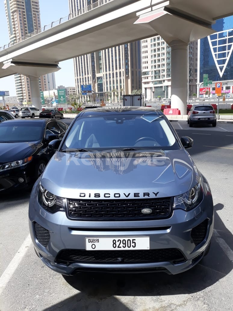 Blue Range Rover Discovery for rent in Dubai 2