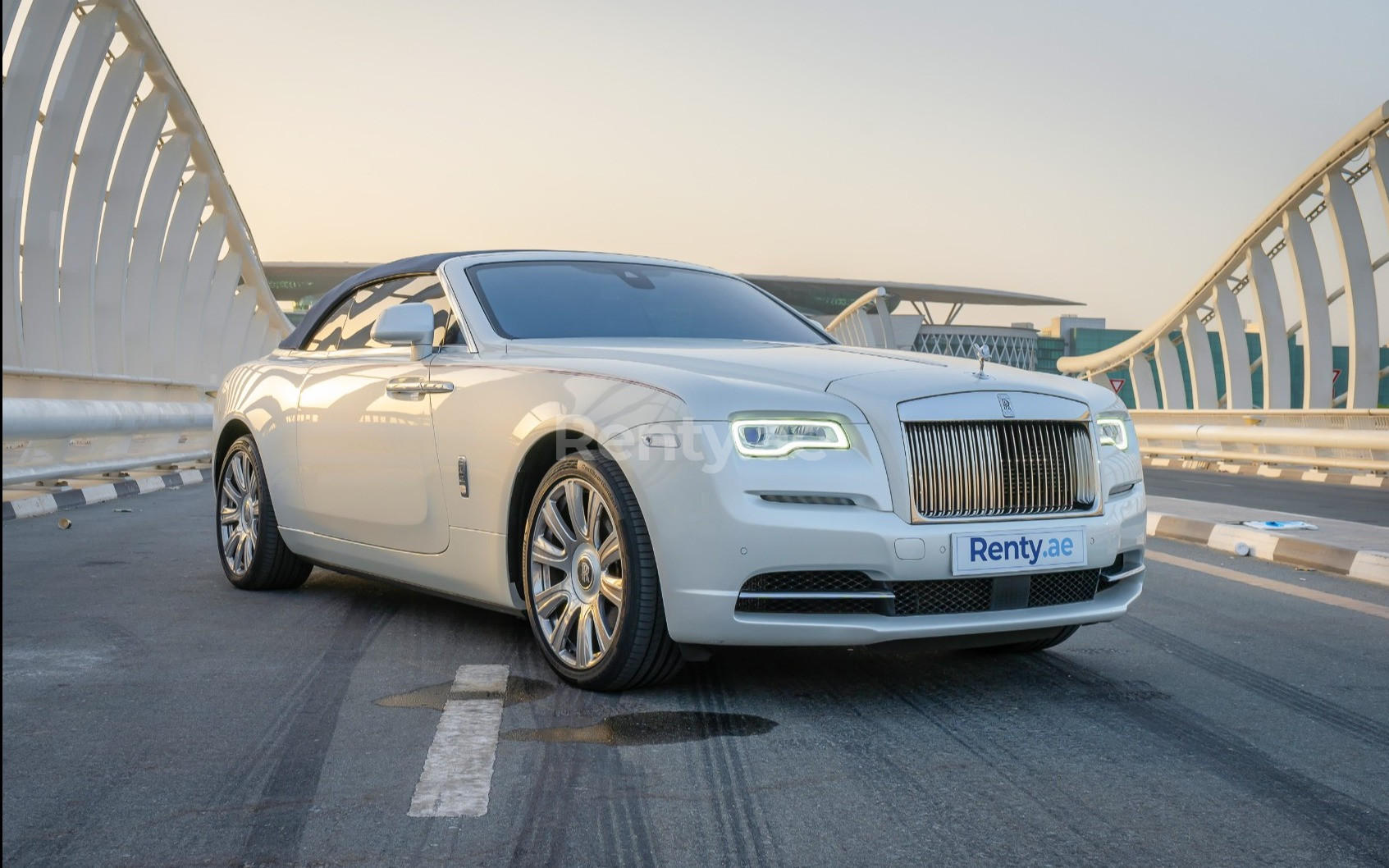 White Rolls Royce Dawn, Exclusive 3-color interior for rent in Sharjah