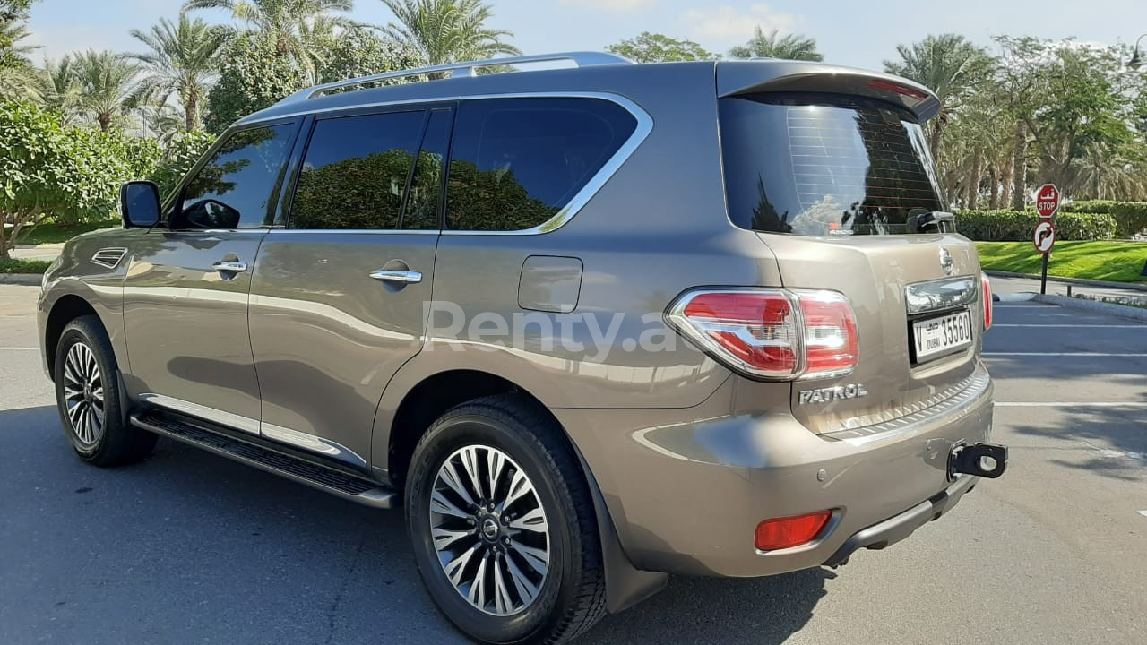 Dark Grey Nissan Patrol V6 Platinum for rent in Abu-Dhabi 2