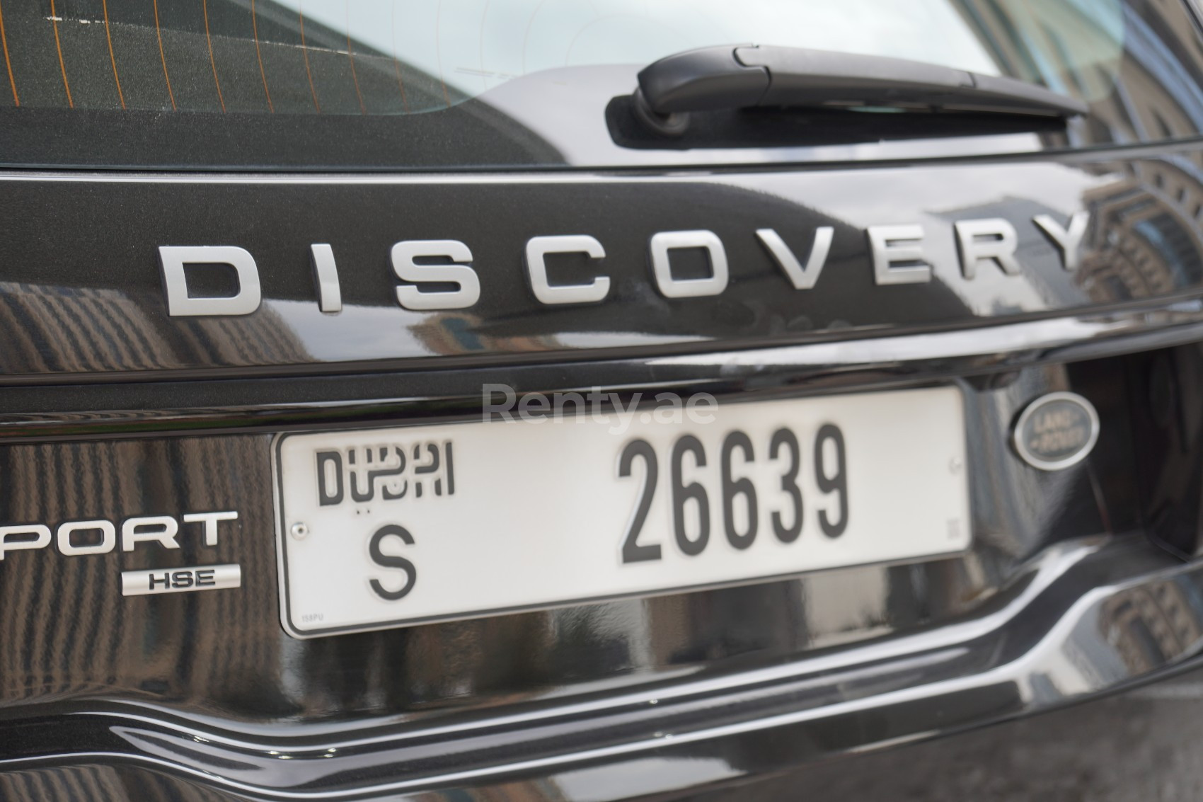 Grey Range Rover Discovery for rent in Dubai 1